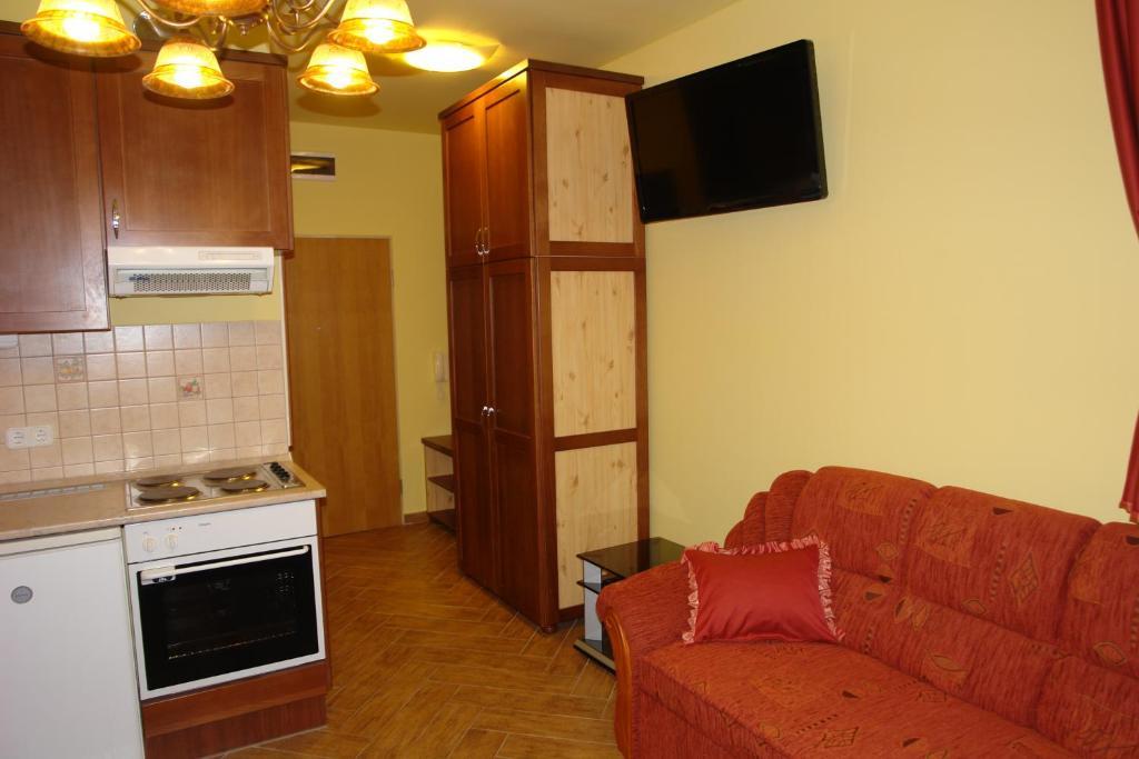 Holdlux Apartmanok Шарвар Номер фото